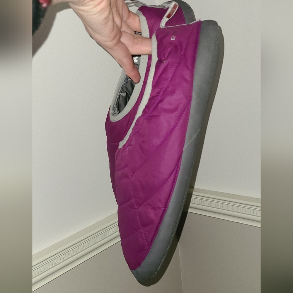 MEC Hut Slippers Size Large - Picture 3 of 8